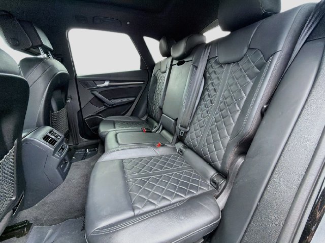 Used 2024 Audi SQ5 Prestige AWD/4WD image 22