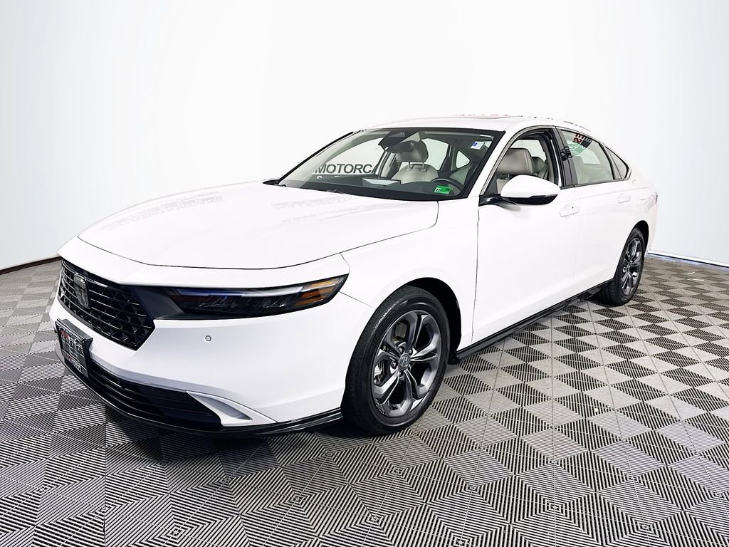 Used 2024 Honda Accord EX-L image 3