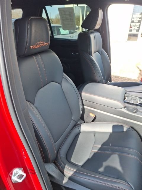 Used 2023 Honda Pilot TrailSport image 26