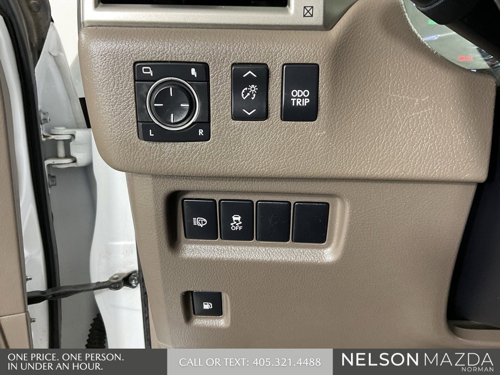 Used 2014 Lexus GX 460 image 41