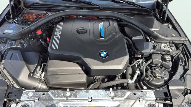 Used 2023 BMW 330e xDrive w/ M Sport Package image 28