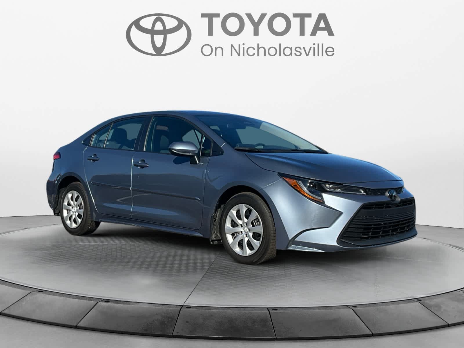 Used 2024 Toyota Corolla LE FWD image 7