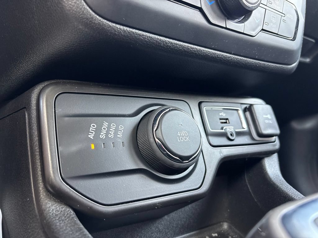 Used 2021 Jeep Renegade Limited AWD/4WD image 20