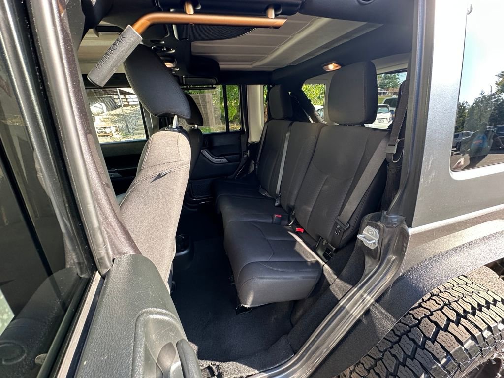 Used 2018 Jeep Wrangler Unlimited Sport S image 40