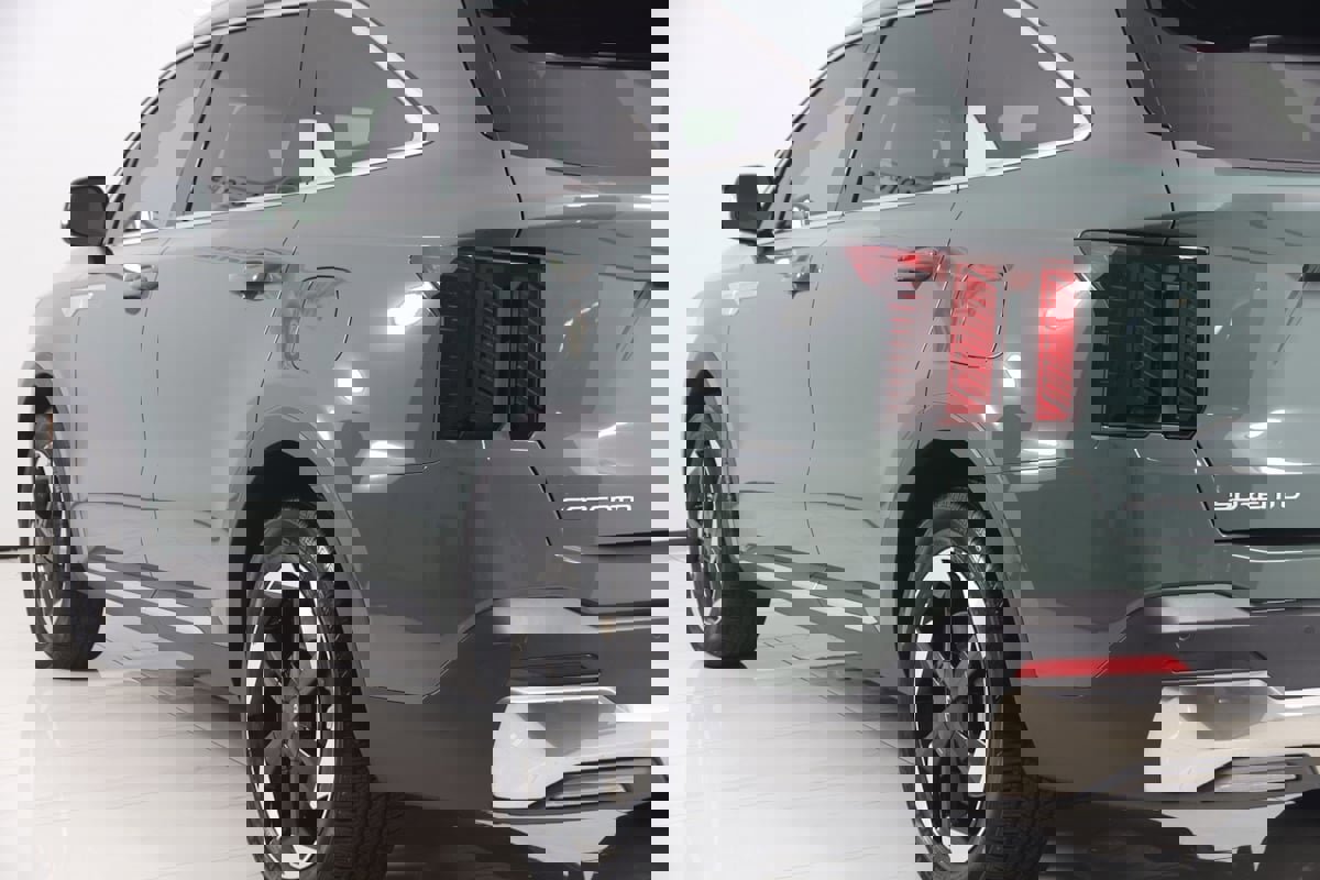 Used 2025 Kia Sorento EX image 25