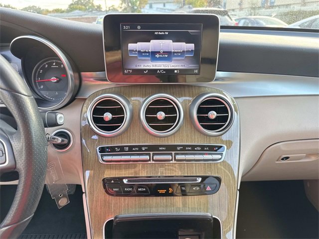 Used 2018 Mercedes-Benz GLC 300 image 24