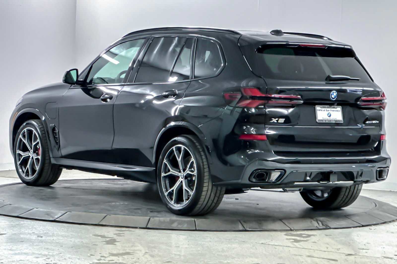 New 2026 BMW X5 xDrive50e w/ M Sport Package image 6