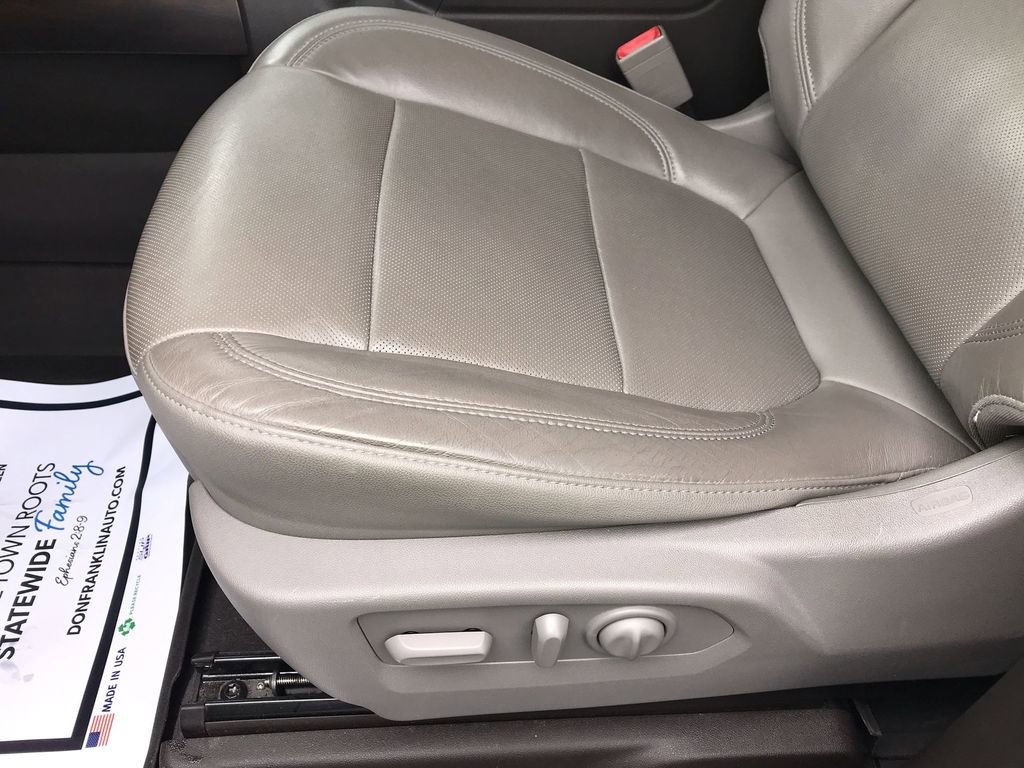 Used 2019 GMC Sierra 1500 SLT w/ SLT Convenience Package AWD/4WD image 12