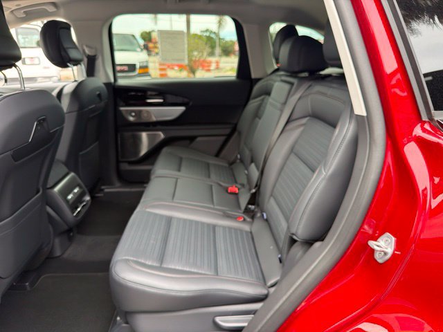 New 2026 Lincoln Nautilus Reserve AWD/4WD image 13