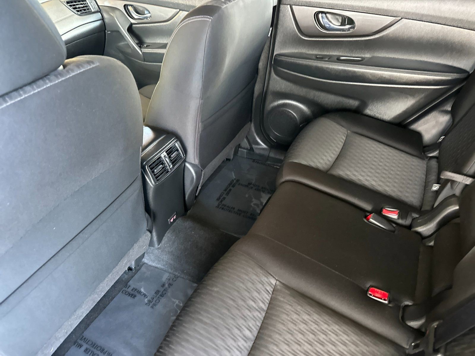 Used 2020 Nissan Rogue SV FWD image 14