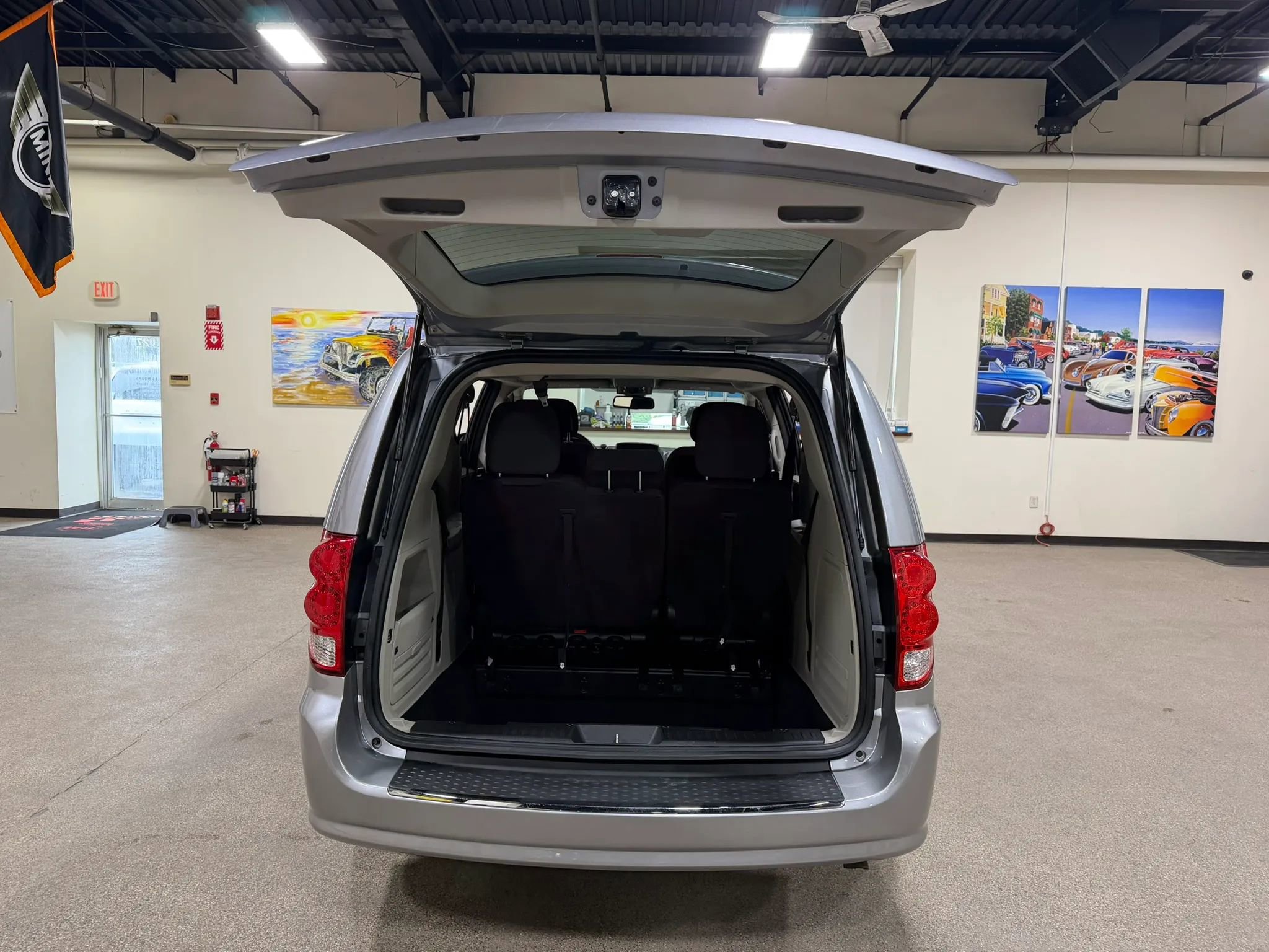 Used 2019 Dodge Grand Caravan SE image 21