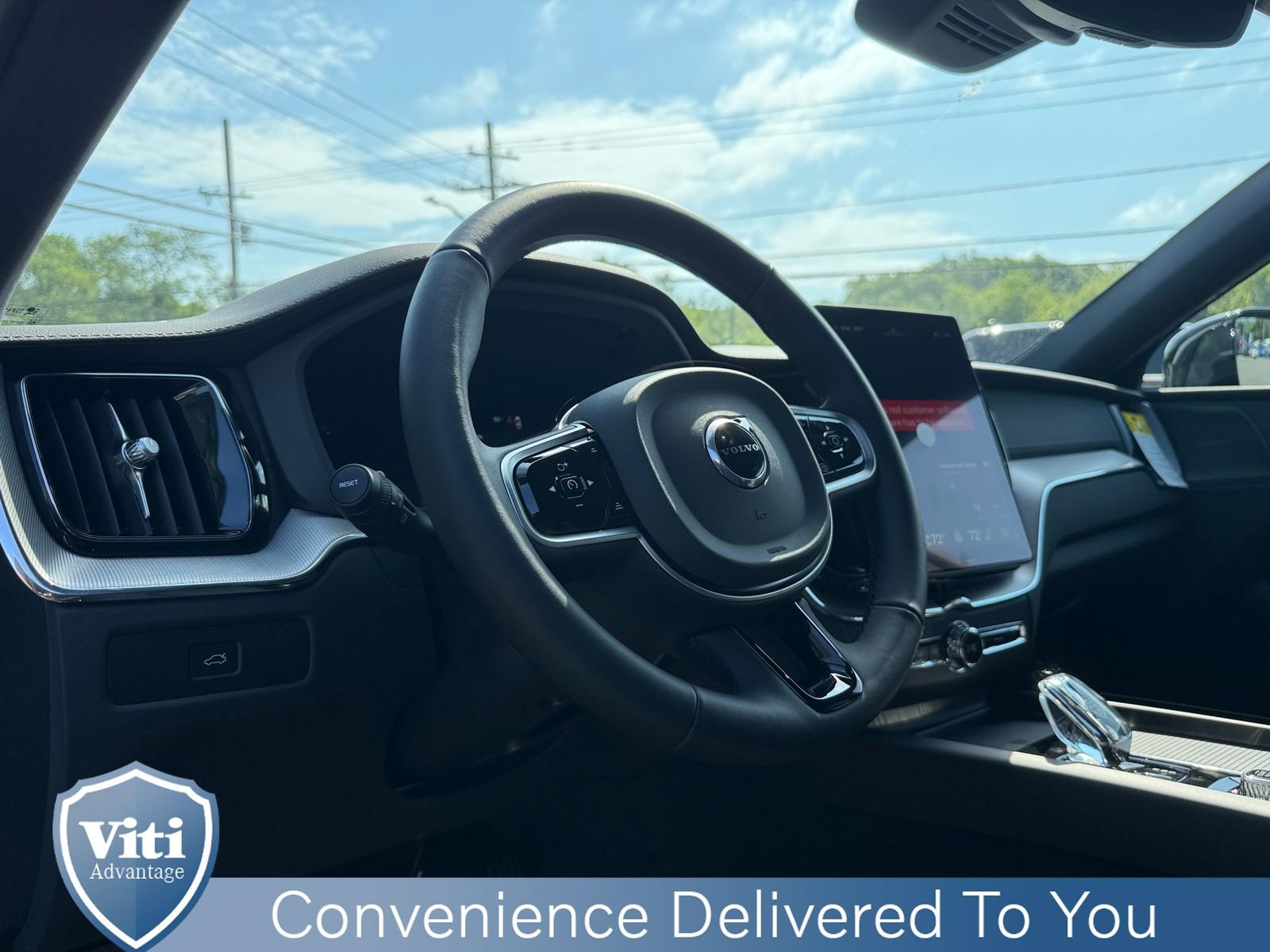 New 2026 Volvo XC60 B5 Ultra w/ Protection Package Premier image 11