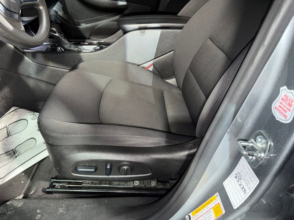 Used 2024 Chevrolet Malibu LT image 12