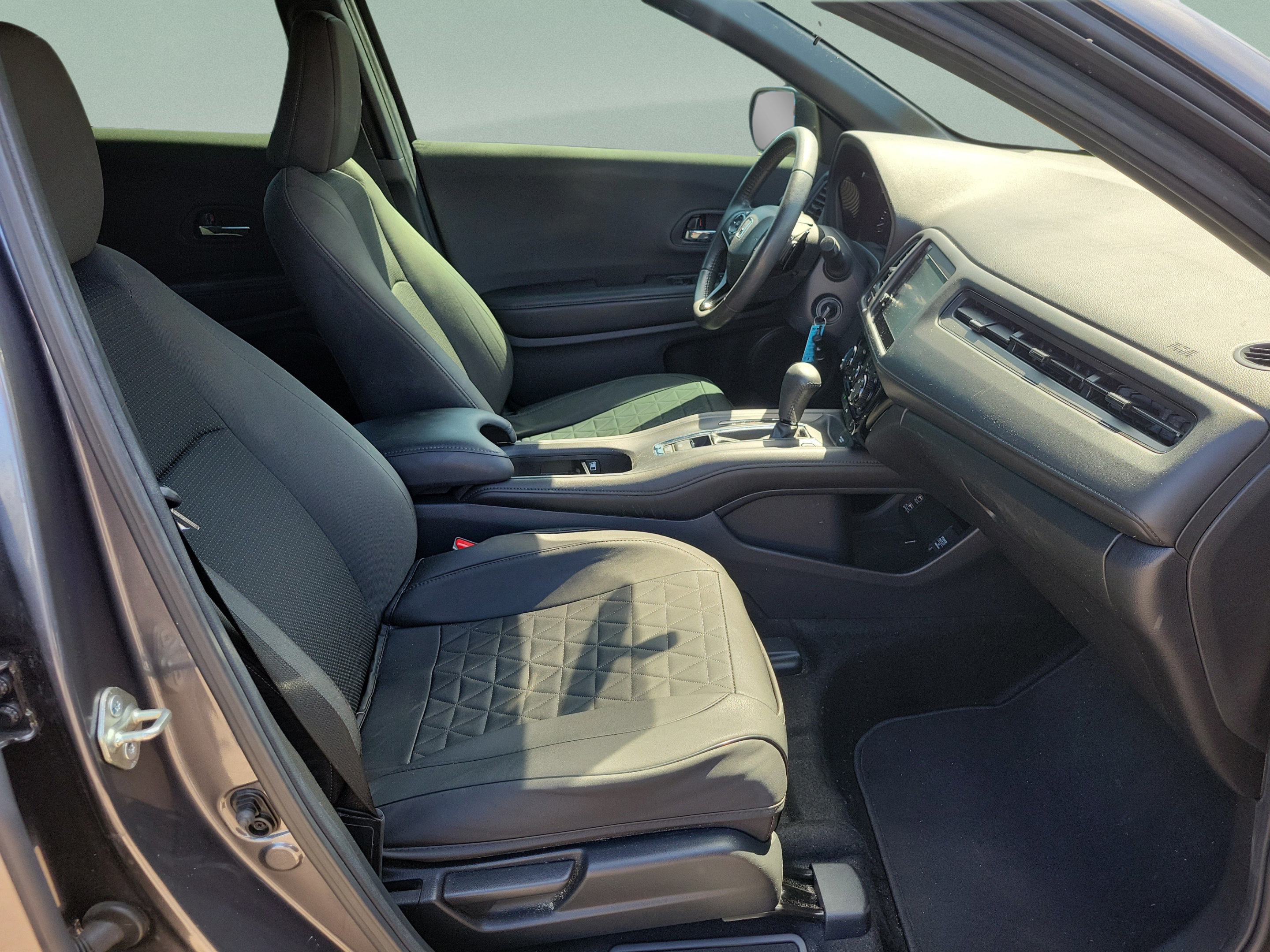 Certified 2020 Honda HR-V Sport image 17
