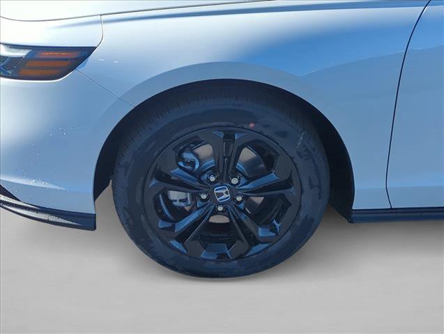 Used 2025 Honda Accord SE image 10