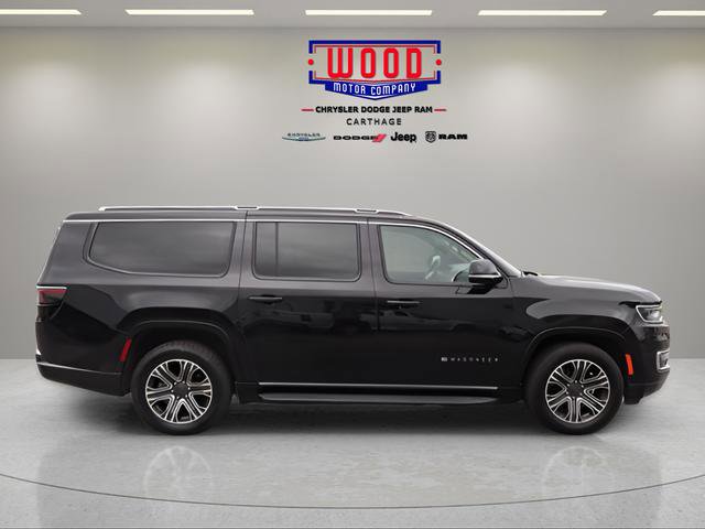 Used 2023 Jeep Wagoneer L Series II image 2
