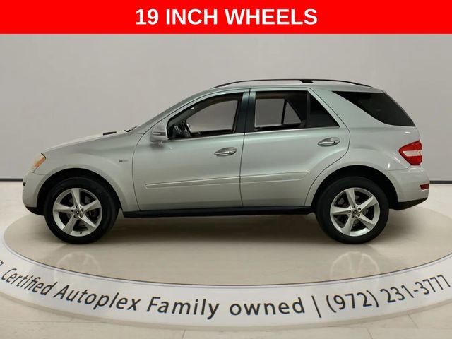 Used 2011 Mercedes-Benz ML 350 BlueTEC 4MATIC image 2