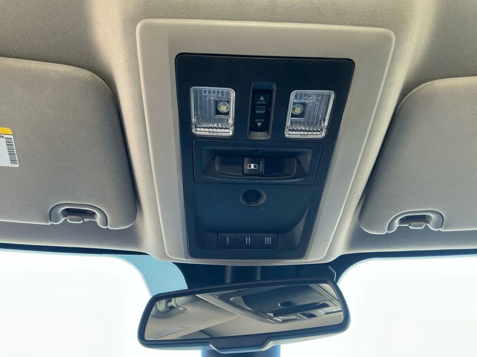 Used 2014 RAM 1500 Limited image 32