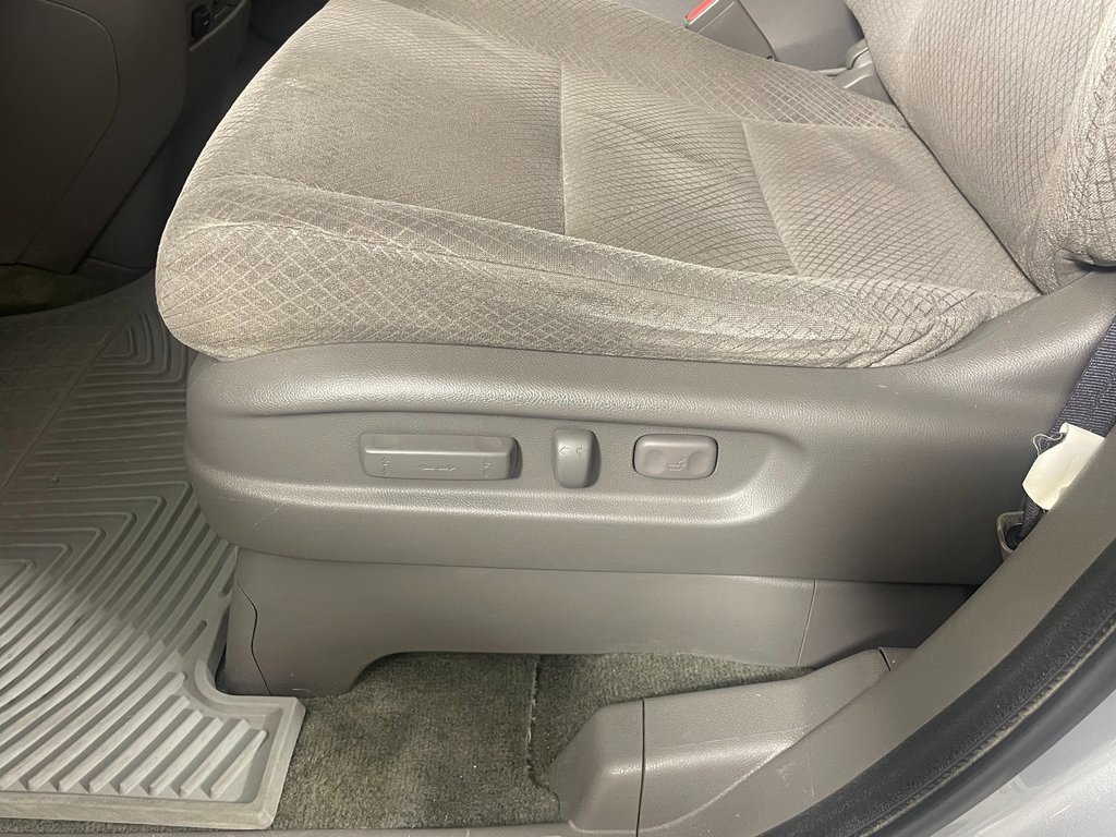 Used 2016 Honda Odyssey SE image 24