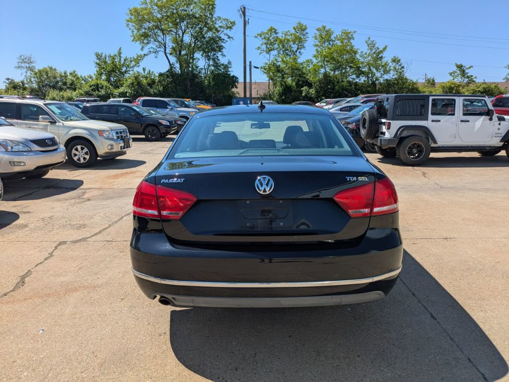 Used 2012 Volkswagen Passat TDI SEL Premium FWD image 6