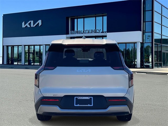 New 2026 Kia EV9 Light image 5