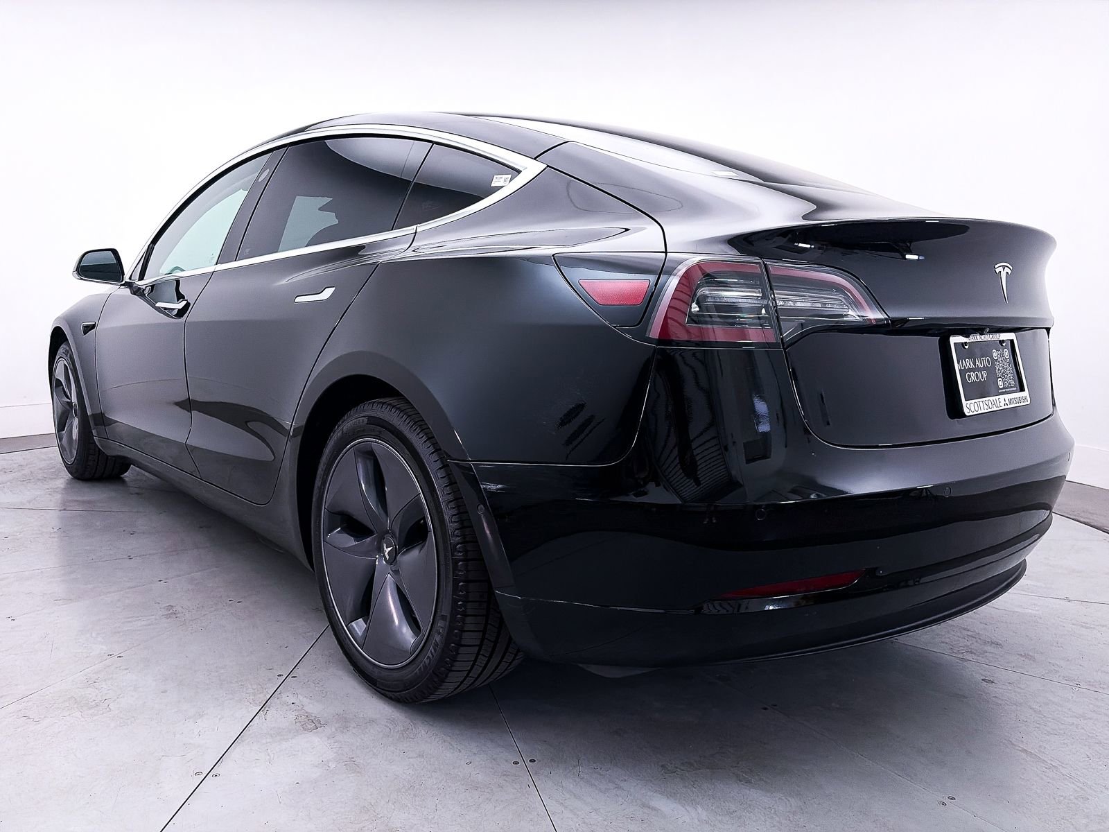Used 2020 Tesla Model 3 Standard Range Plus RWD image 12