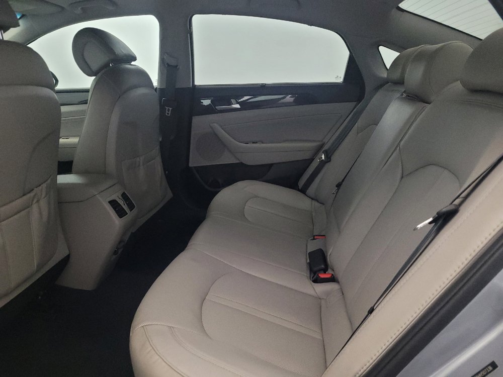 Used 2017 Hyundai Sonata Limited w/ Tech Package 03 FWD image 18