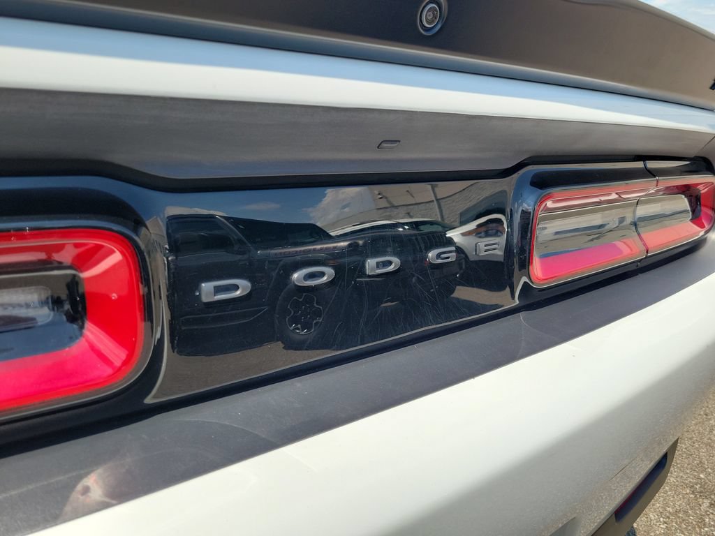 Used 2023 Dodge Challenger SXT w/ Blacktop Package AWD/4WD image 7