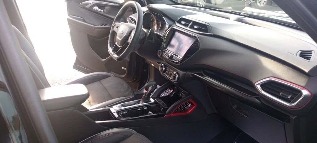 Used 2023 Chevrolet TrailBlazer RS w/ Convenience Package image 11