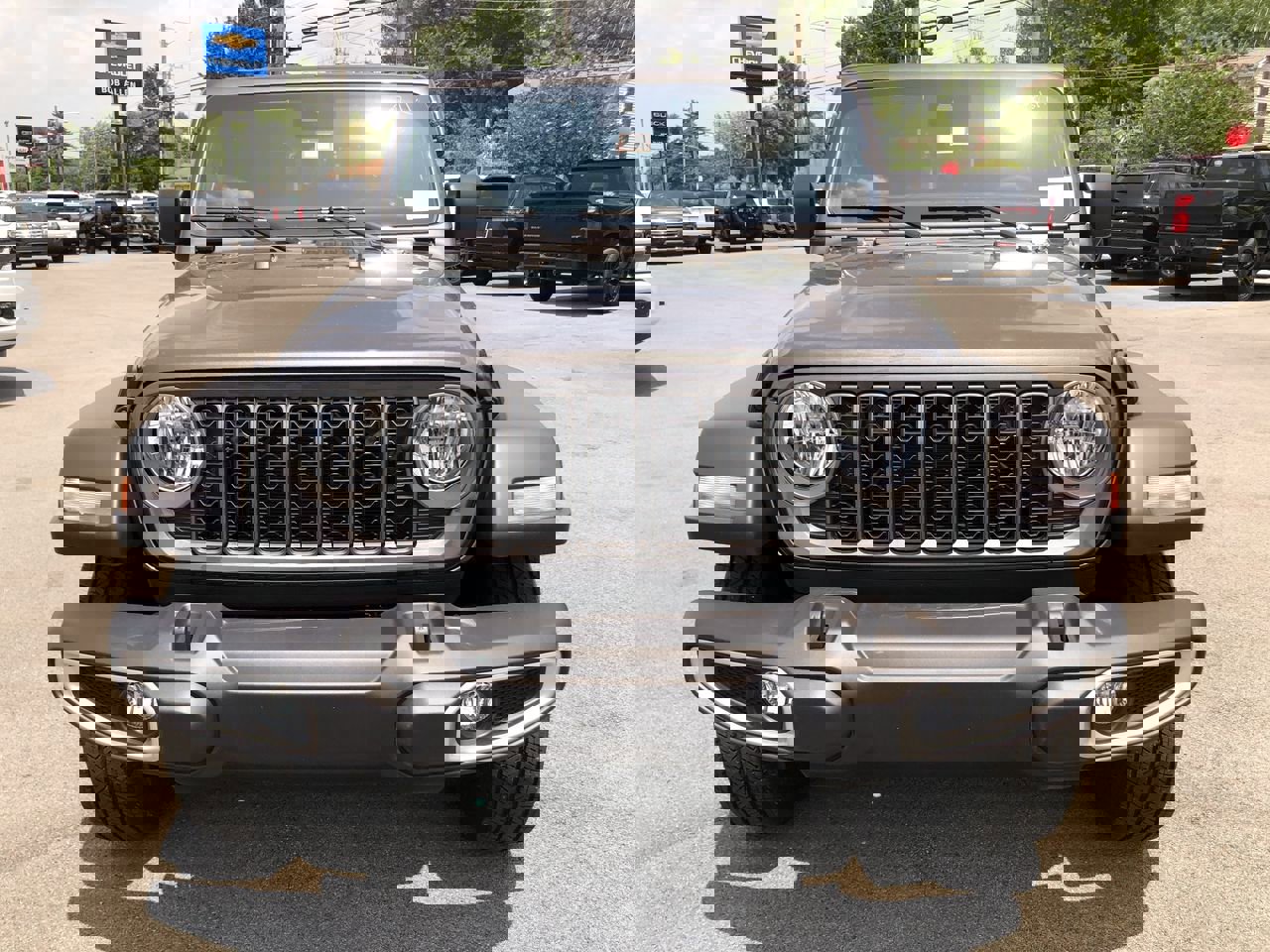 New 2025 Jeep Gladiator Sport image 16