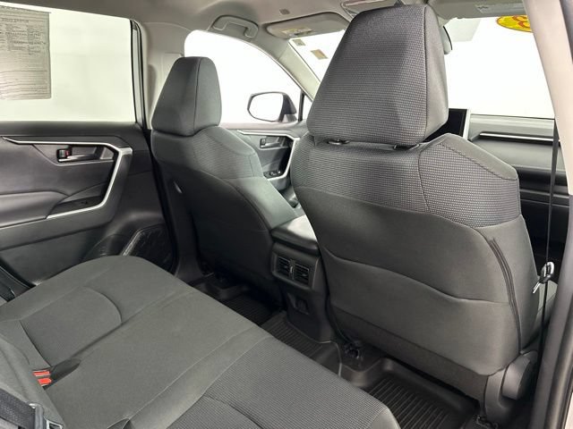 Used 2023 Toyota RAV4 LE AWD/4WD image 27