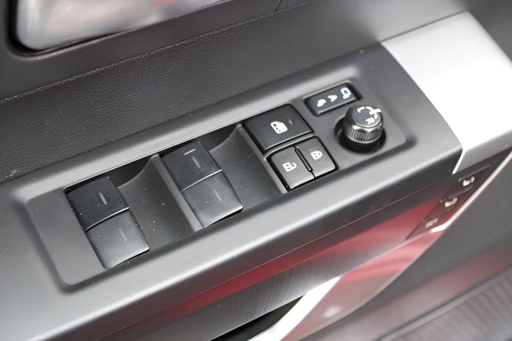 Used 2024 Toyota Tundra Platinum AWD/4WD image 19