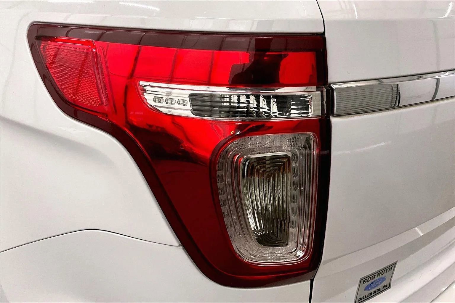 Used 2013 Ford Explorer 4WD w/ Class III Trailer Tow Pkg image 29