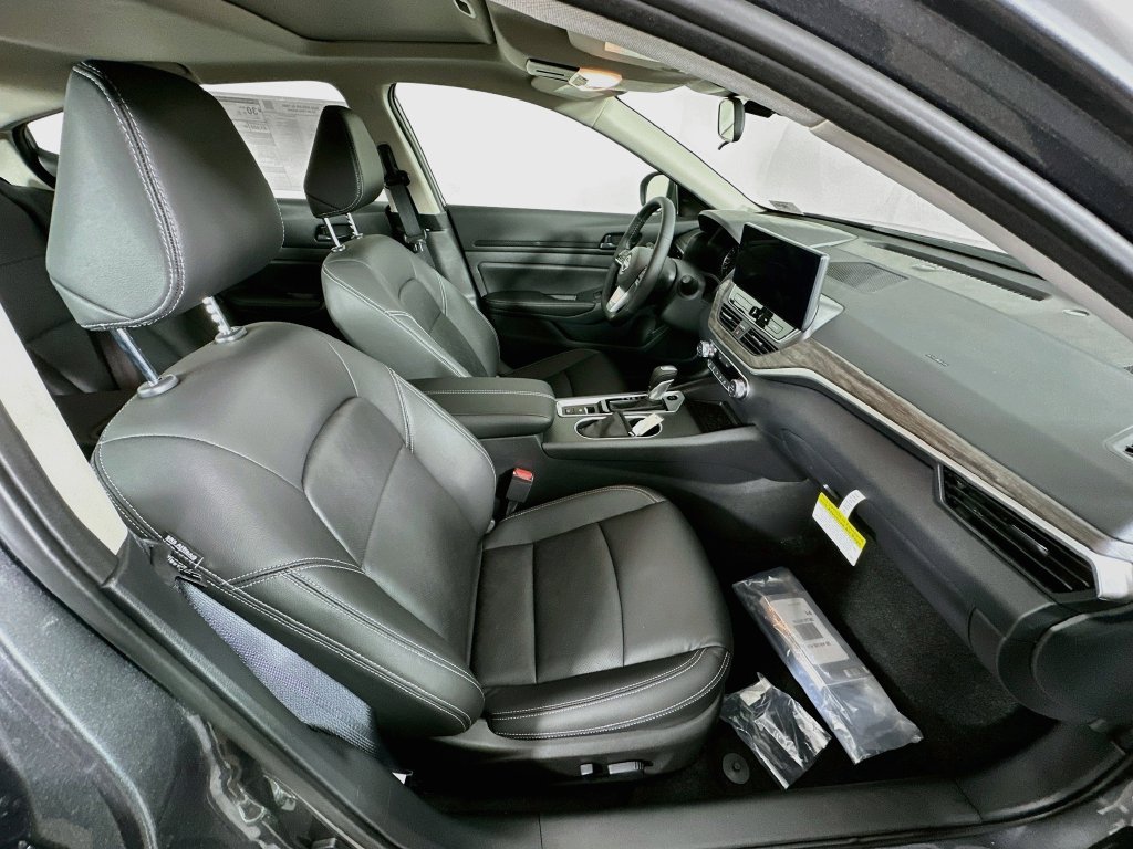 New 2026 Nissan Altima 2.5 SV FWD image 36