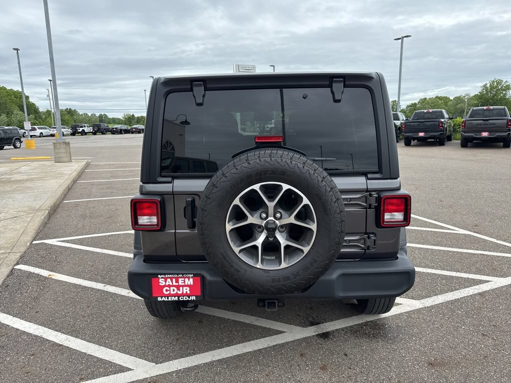 Used 2024 Jeep Wrangler Unlimited Sport AWD/4WD image 7