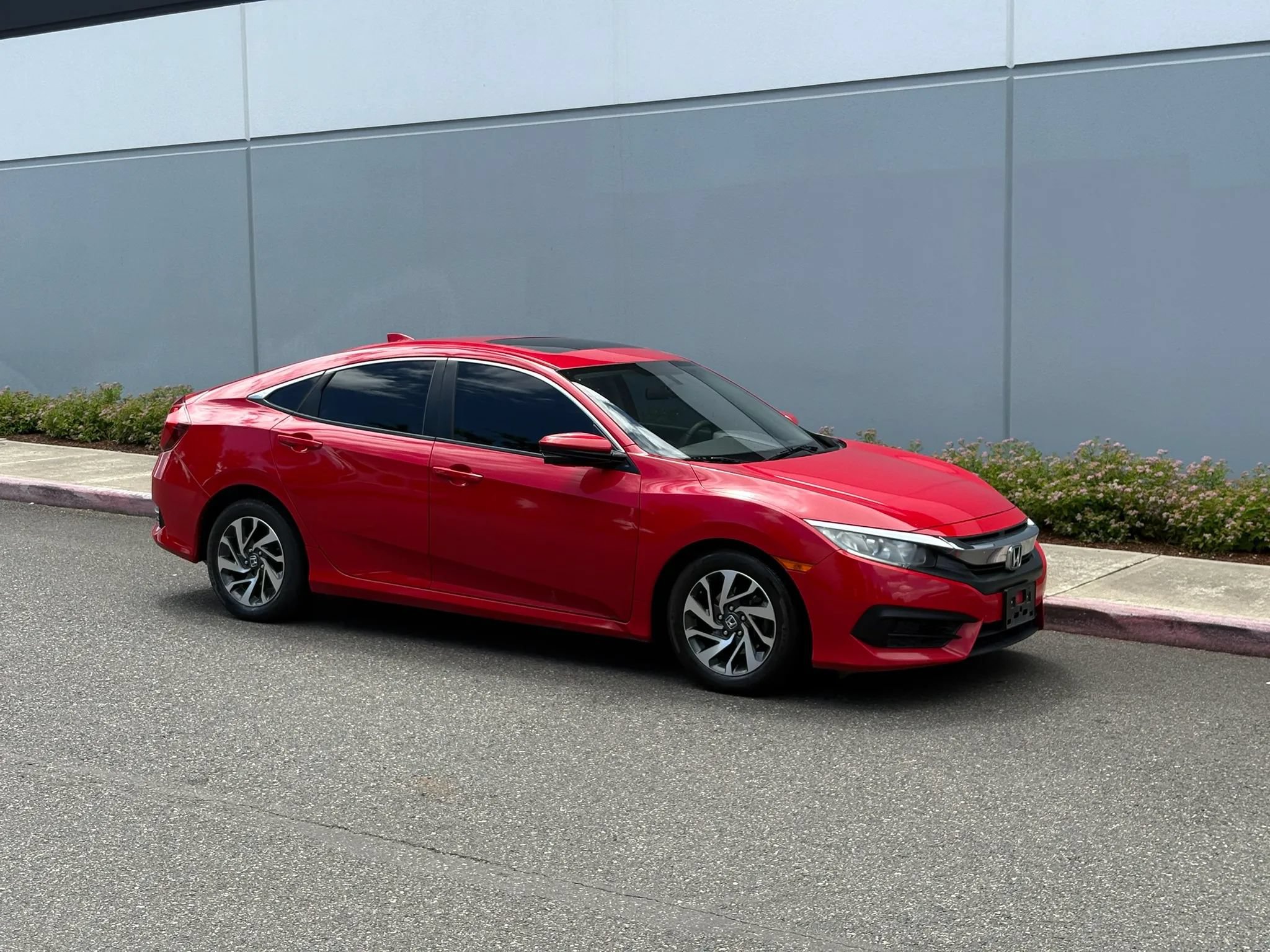 Used 2018 Honda Civic EX image 8