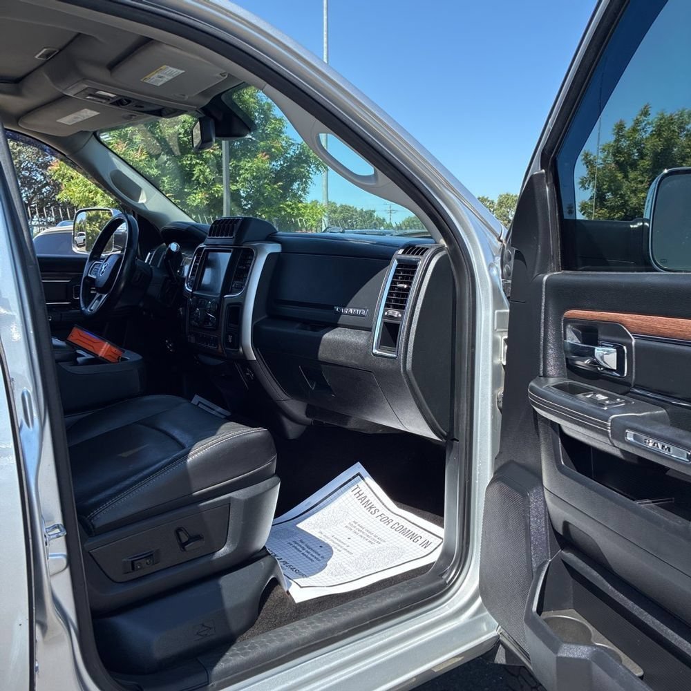 Used 2015 RAM 2500 Laramie AWD/4WD image 16