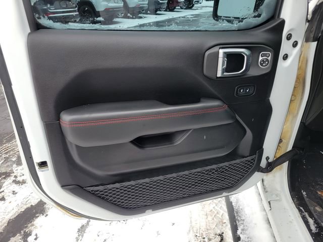 Used 2020 Jeep Gladiator Rubicon w/ Advanced Safety Group image 18