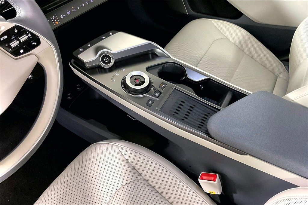 Used 2023 Kia EV6 Wind image 17