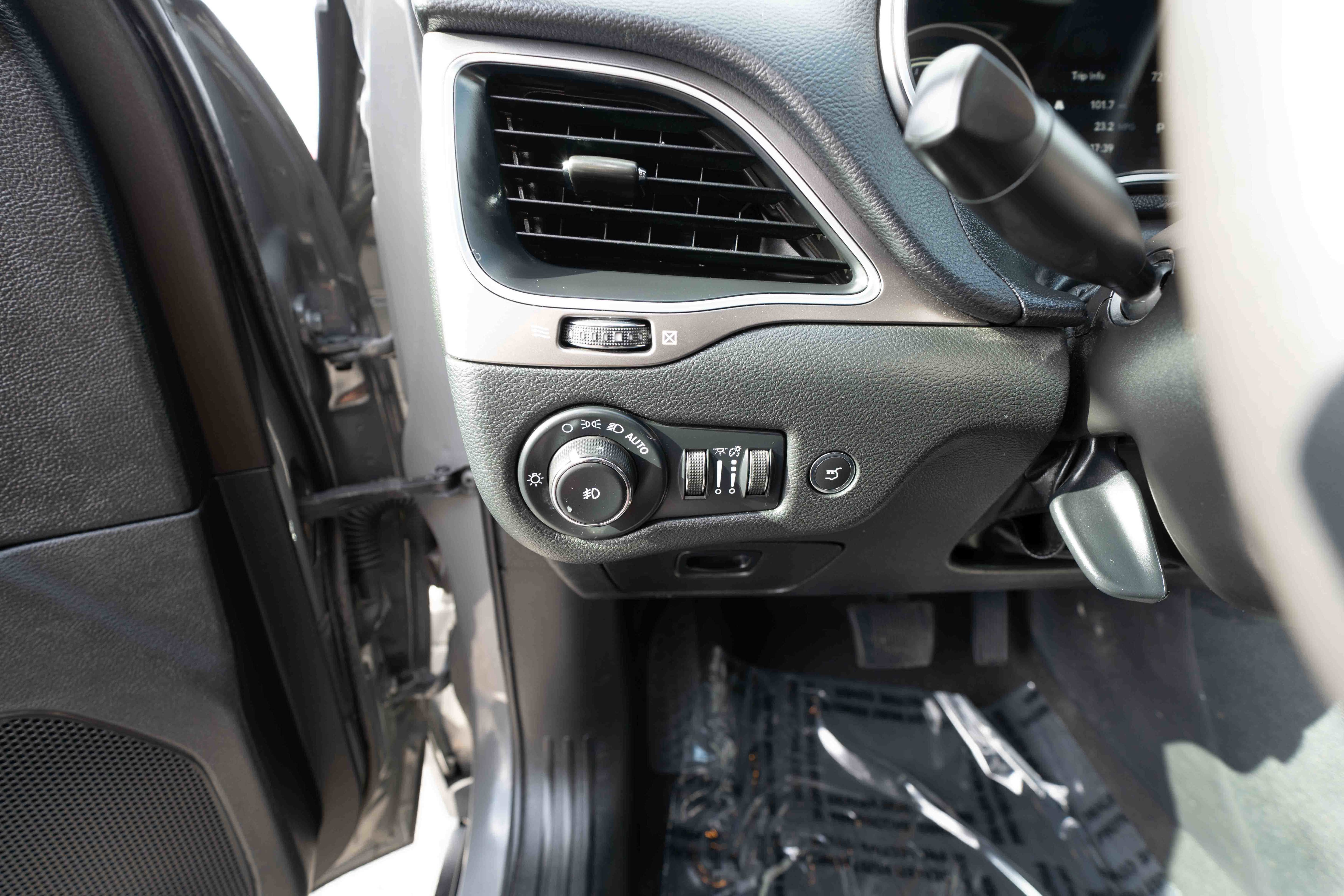 Used 2022 Jeep Cherokee Latitude Lux image 11