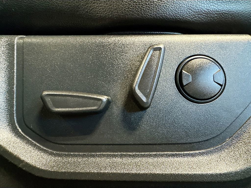 Used 2020 Ford F150 Lariat w/ Equipment Group 502A Luxury image 18