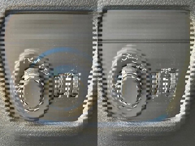 New 2025 Jeep Grand Cherokee Laredo w/ Trailer Tow Package image 14