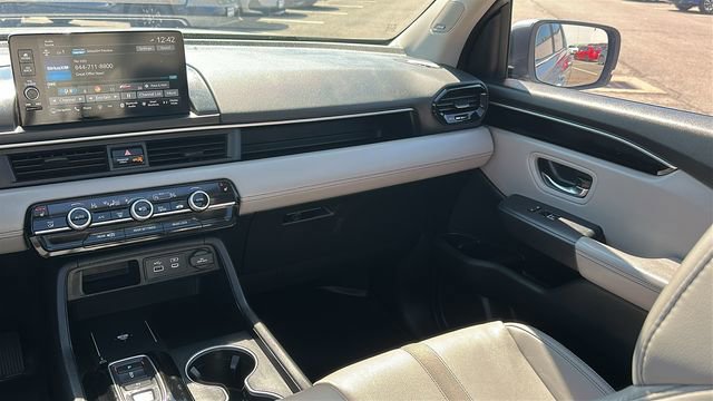 Used 2023 Honda Pilot Touring image 25