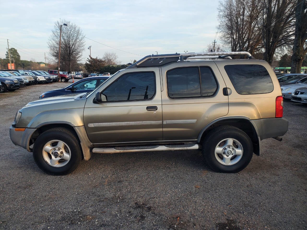 Used 2002 Nissan Xterra XE image 4