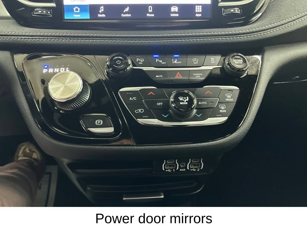 Used 2025 Chrysler Pacifica Select FWD image 47