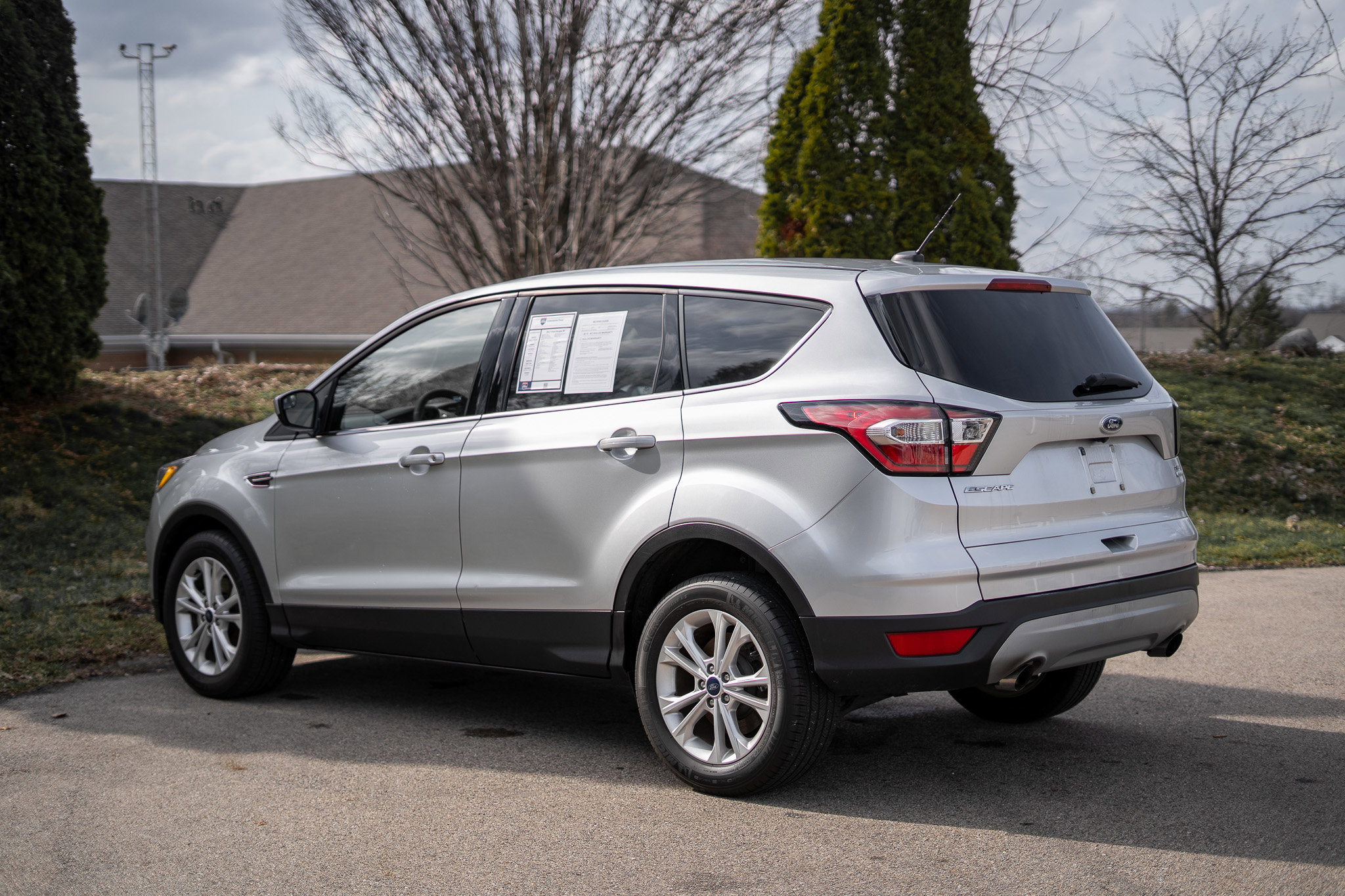 Used 2017 Ford Escape SE image 7