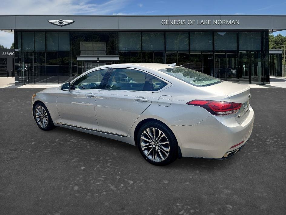 Used 2015 Hyundai Genesis 3.8 RWD image 6