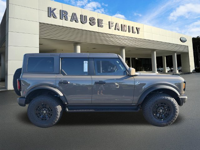 New 2026 Ford Bronco Outer Banks w/ Sasquatch Package AWD/4WD image 9