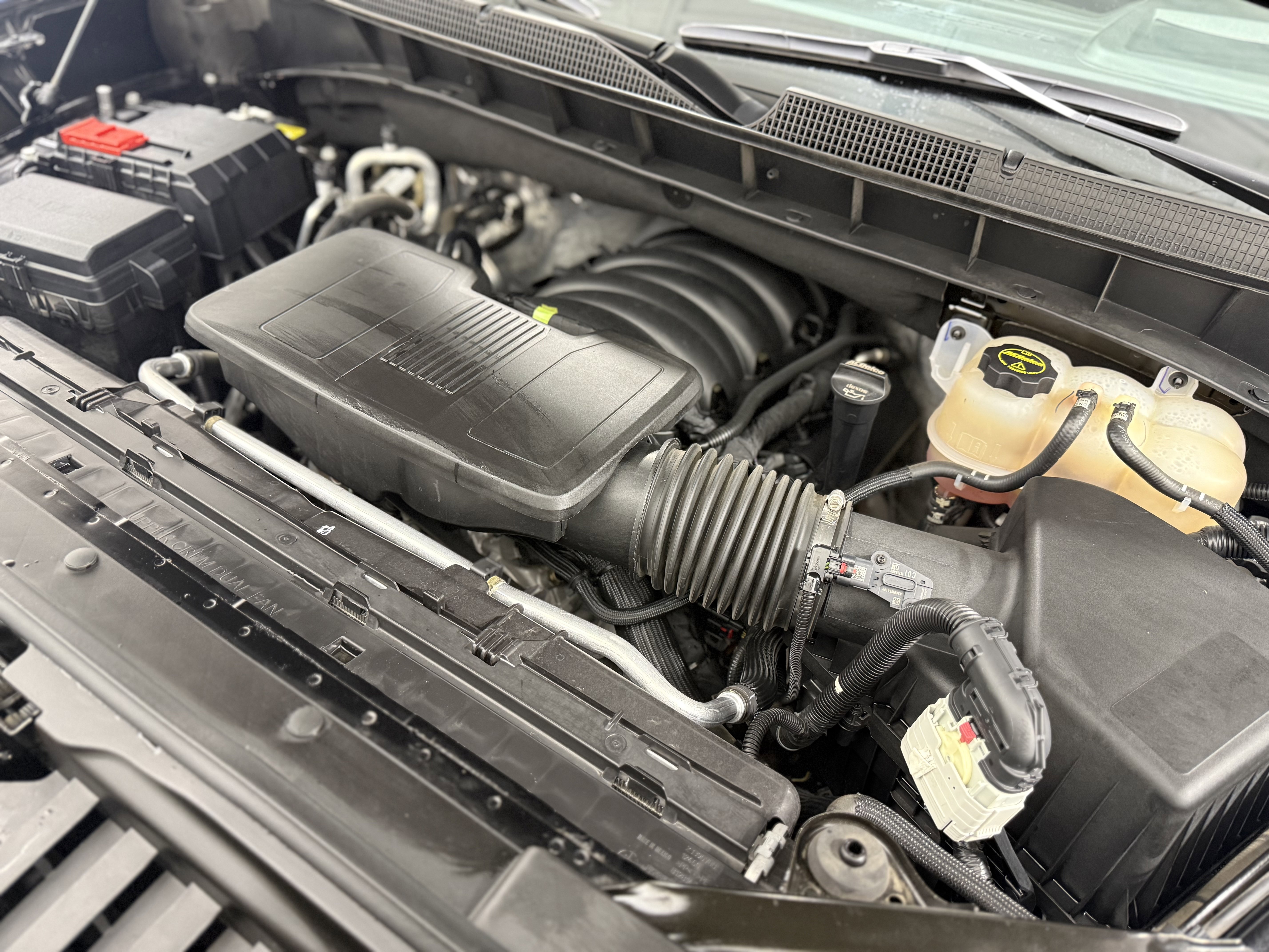 Certified 2024 Chevrolet Silverado 1500 High Country w/ Technology Package image 31