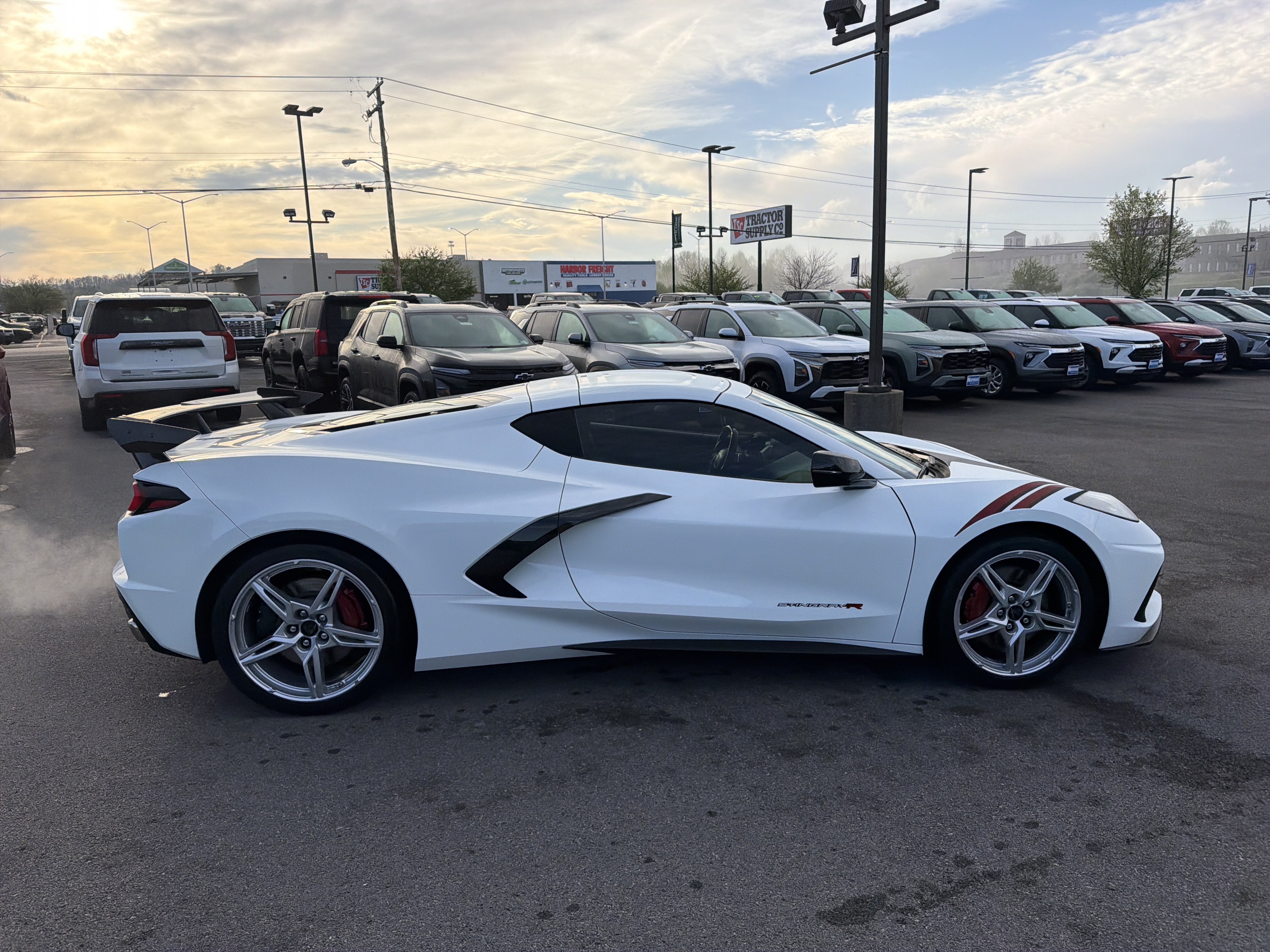 Used 2021 Chevrolet Corvette Stingray Coupe w/ Z51 Performance Package RWD image 5